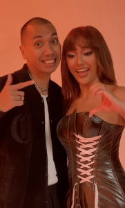 Marion Jola feat. Rayi Putra - Kawin Lari