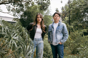 Ariel Noah & Raisa - Senang Dengar Suaramu Lagi